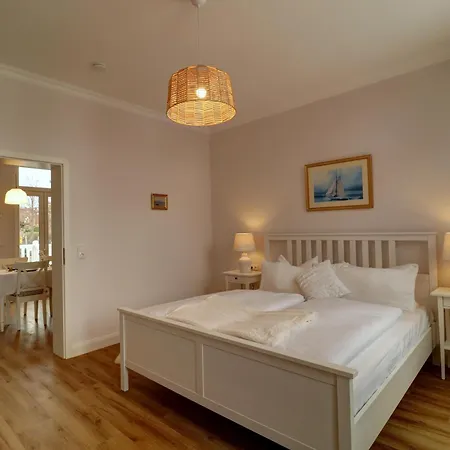 Johanna App 1- Mit Zwei Balkonen & Garten - Nur Wenige Schritte Vom